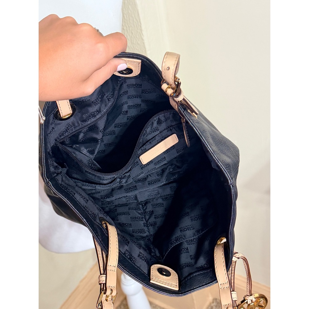 Michael Kors Bedford Black Pebbled Leather Tote Bag Tan Straps Gold Hardware - Picture 4 of 5
